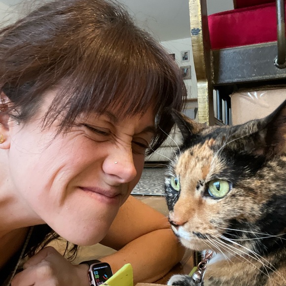 Meet your Posher, Samantha - Picture 3 of 3